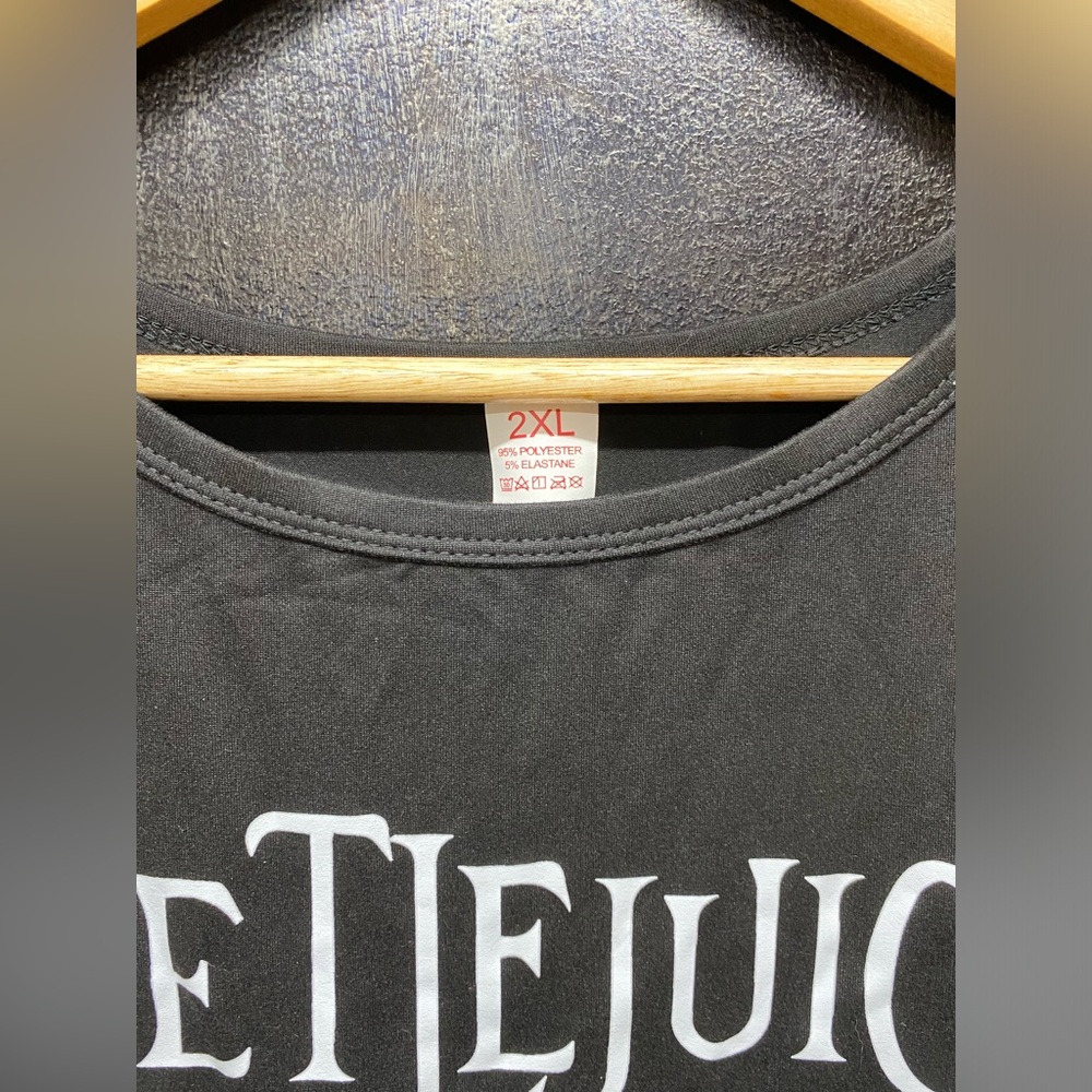 🧿SUPER SALE; PRICE FIRM🧿
BEETLEJUICE Tank top!!! 🖤🤍 - Picture 7 of 13